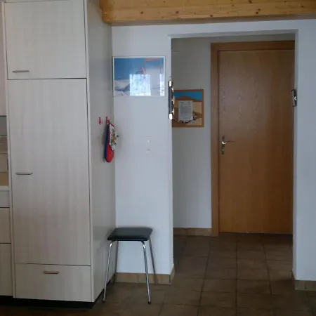 アパート In Gr Chen With Balcony Garden Furniture Parking *